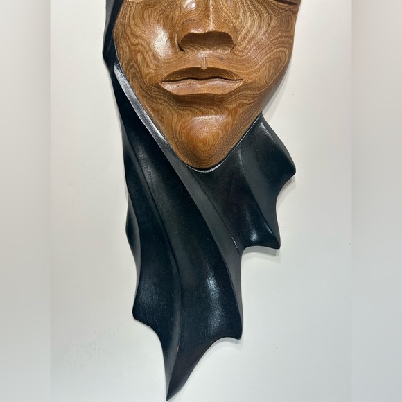 Carved Wooden Sculpture Womans Face - Picture 6 of 9